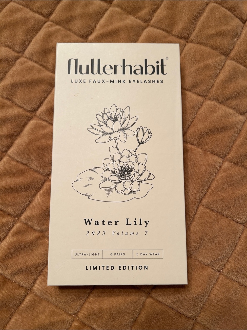 Flutterhabit Waterlilly nib